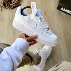 Nike Air Force 1 – El clásico blanco que combina con todo